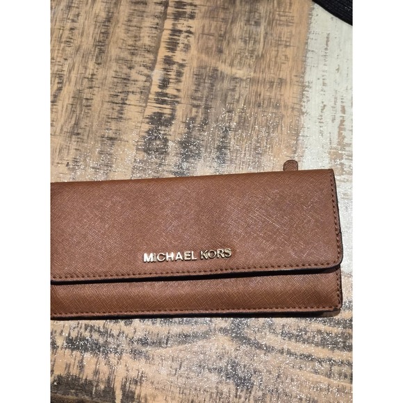 Michael Kors Jet Set Travel Slim Trifold Wallet Brown Saffiano Leather Gold Tone - Picture 2 of 6